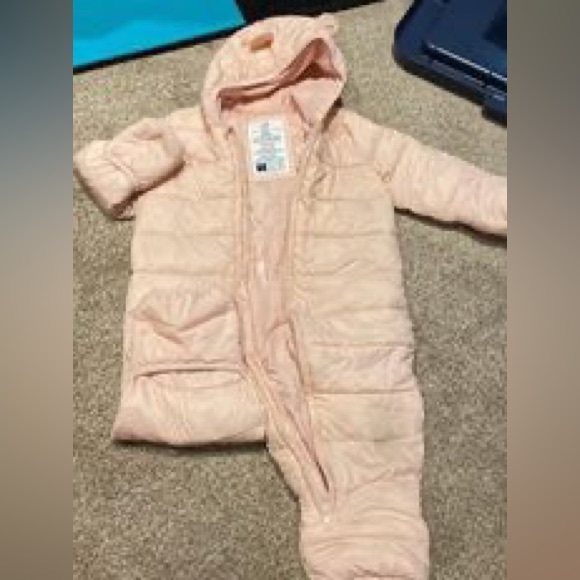 Gap 6-12 month bunting suit. - Picture 3 of 3